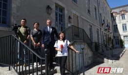 怒江百万网红吃瓜事件视频,揭秘网络事件背后真相