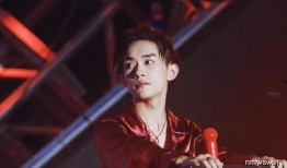 易烊千玺父亲母亲爆料视频,成长背后的温馨故事