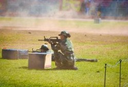 最新军训爆料视频播放,热血青春，砥砺前行