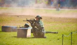 最新军训爆料视频播放,热血青春，砥砺前行