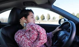 女车评人爆料视频播放下载